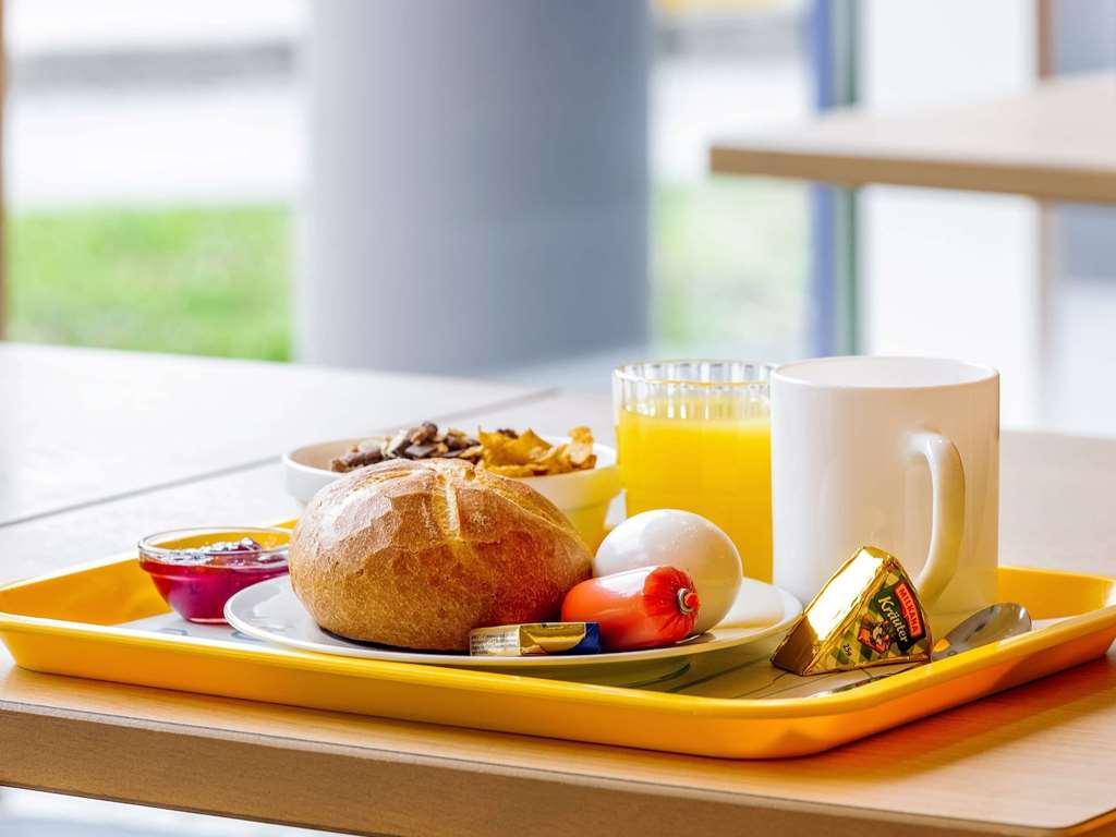 ibis budget Berlin Kurfürstendamm Restaurante foto